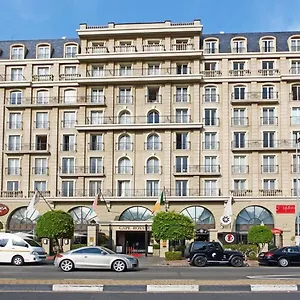 https://cape-royale-by-mcstay-cape-town.hotels-capetown.com